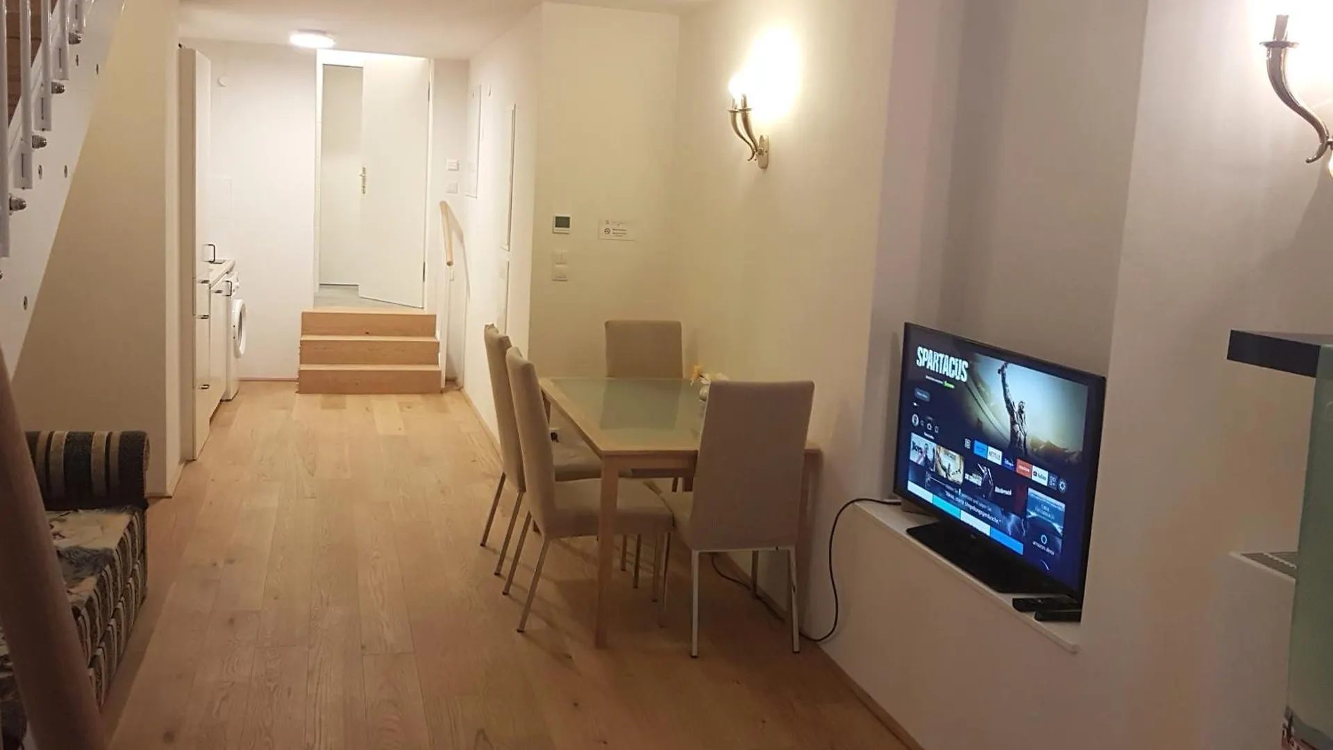 Sobieski District-1 Ring Apartments Vienna 0*,  Austria