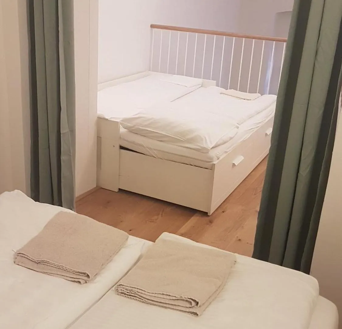 Sobieski District-1 Ring Apartments Vienna