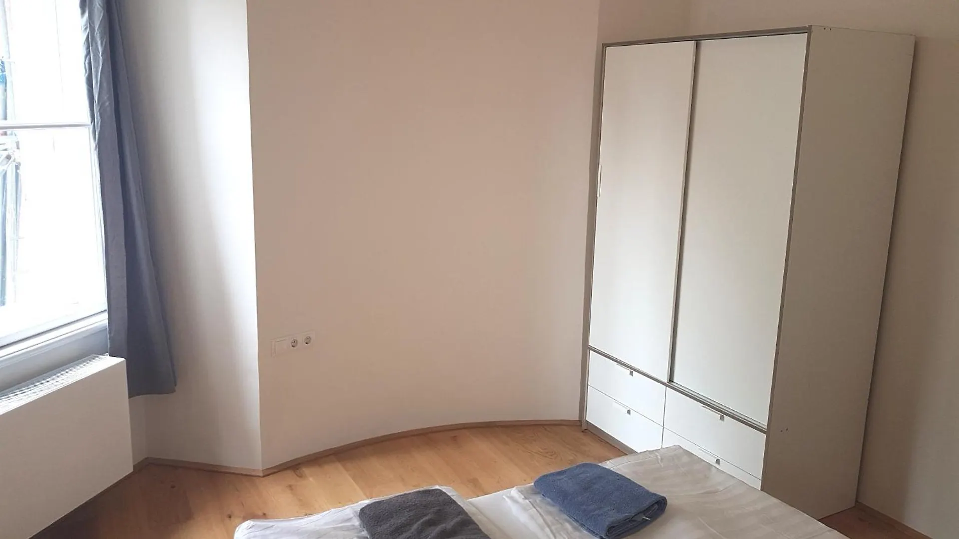 Sobieski District-1 Ring Apartments Vienna 0*,  Austria