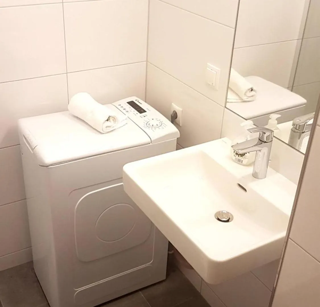 Sobieski District-1 Ring Apartments Vienna 0*,  Austria