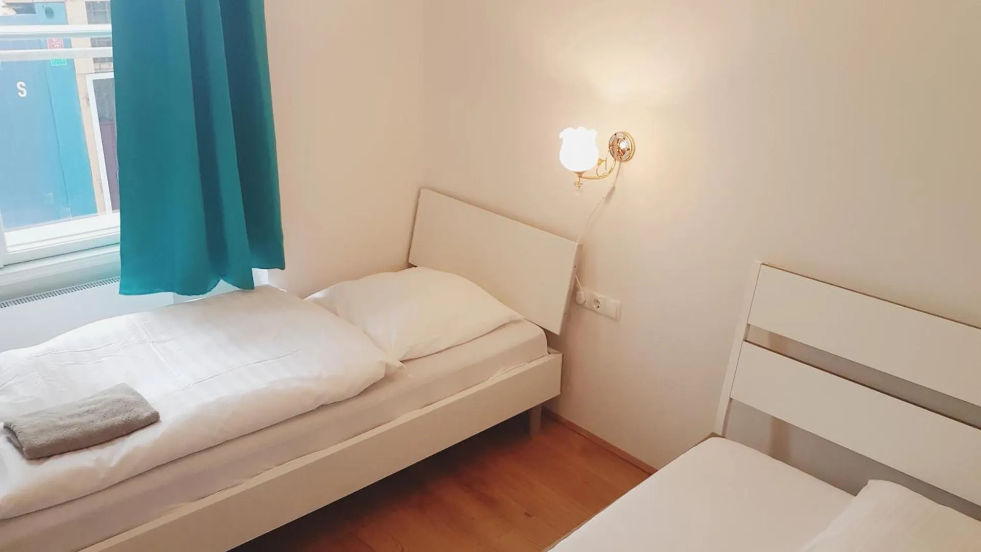 Sobieski District-1 Ring Apartments Vienna