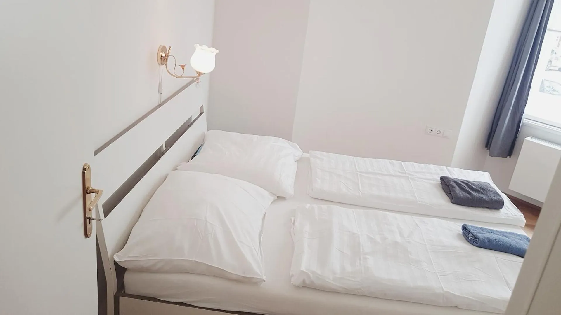 Sobieski District-1 Ring Apartments Viena