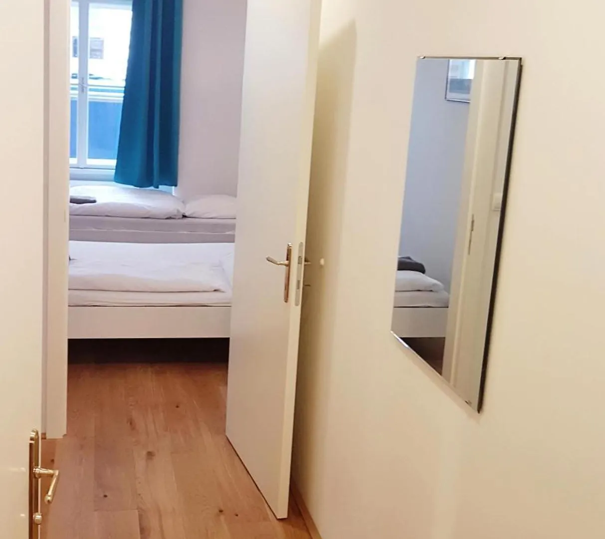 Sobieski District-1 Ring Apartments Vienna Austria